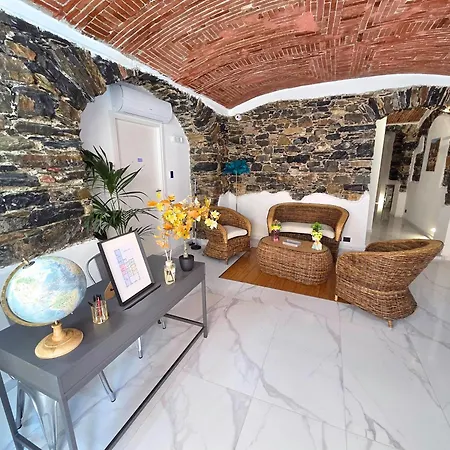 Alojamento de Acomodação e Pequeno-almoço Girò 3*