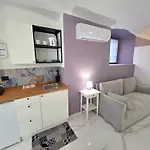 Giro Гостевой дом Специя